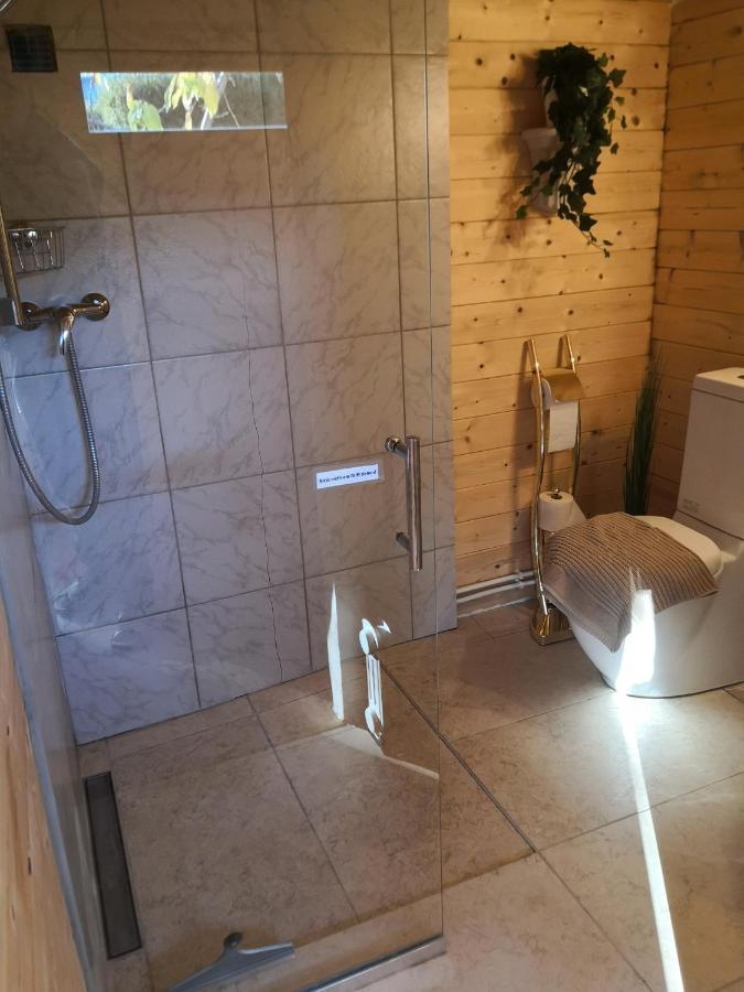 25 Qm Holz Bungalow, Garten-Grill, Gehoben, Optimiert, Massivholzbett Scharbeutz Esterno foto